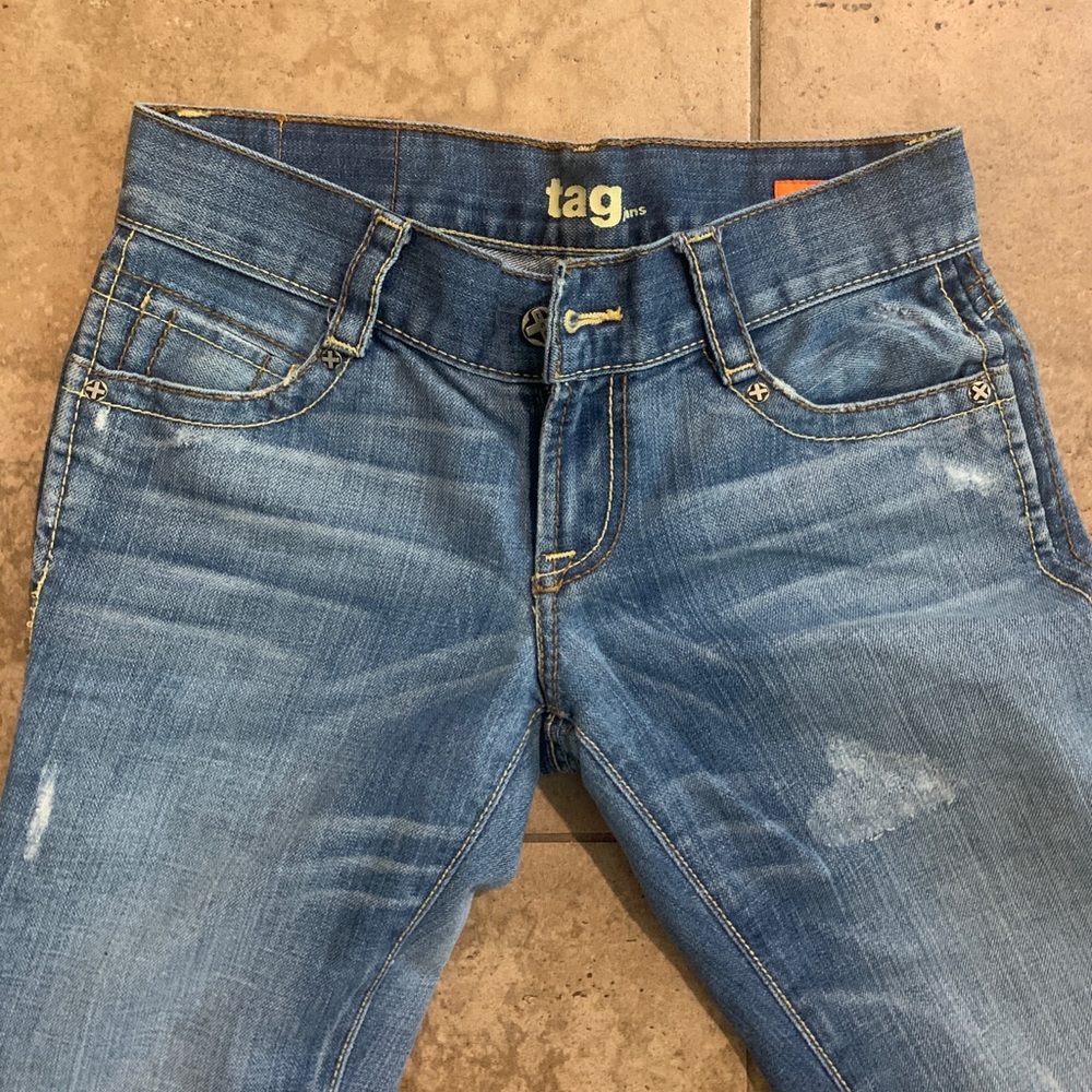 Tag Jeans